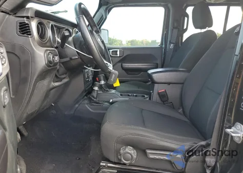 2021 Jeep Wrangler Unlimited Sport z USA, uszkodzony, nr VIN 1C4HJXDGXMW557596